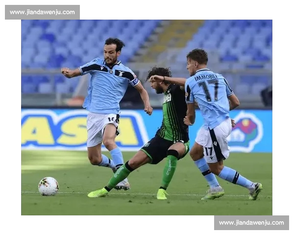 高清流畅足球赛事在线观看平台尽享全球精彩对决实时直播回放分析 - 副本 - 副本 - 副本 - 副本 - 副本 (4)